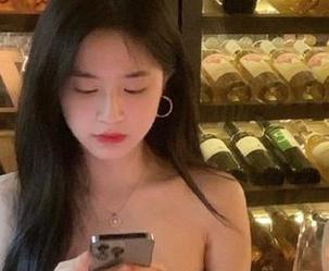 你知道吗？在51吃瓜网app上今天的瓜，吃得我直翻白眼！