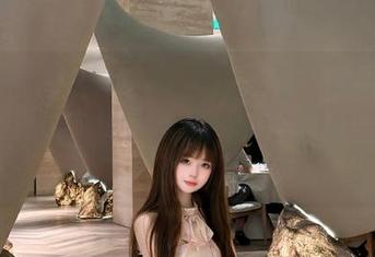 访问“91吃瓜中心”网址的我，心里小九九：今儿又能看到啥新鲜货？