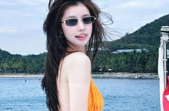 在线打卡，91吃瓜中心今天又上热搜了，炙手可热的瓜喂来啦！
