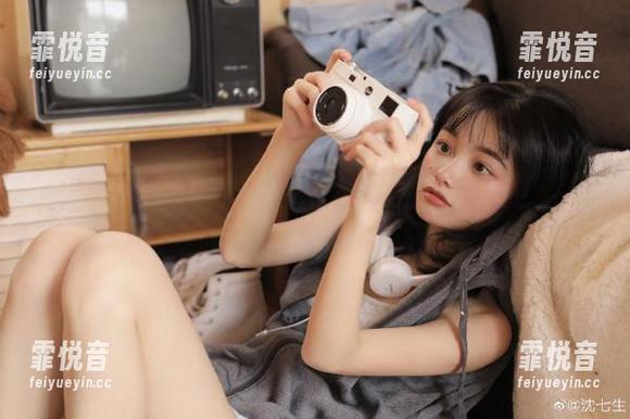 www.51cgfunapp，有人看戏，有人处对象，我就只想吃瓜！