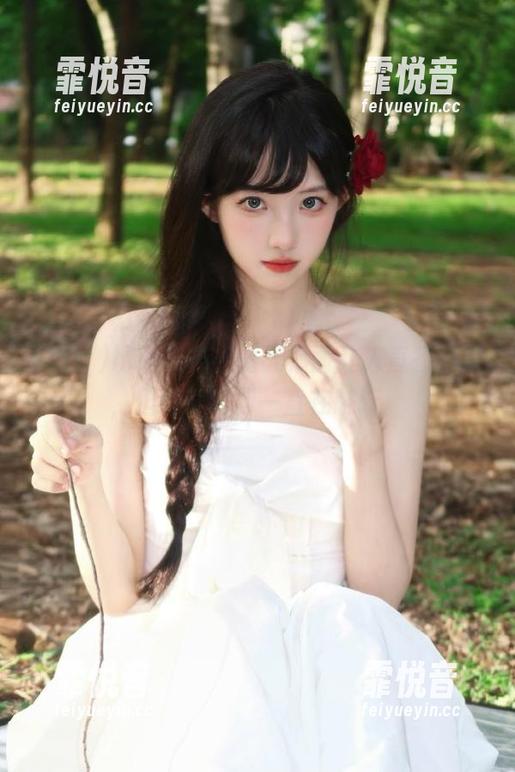 hlw发布，毫无情面让人直接心累，但好奇心却一直在跳跃。