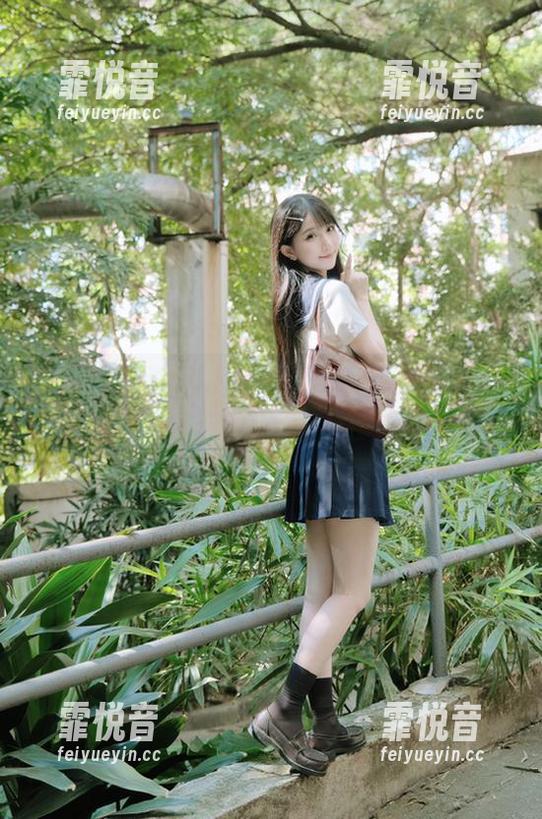 听说“hlw”app的瓜田里藏着一些你想不到的奇葩剧情，真让人坐不住呀！