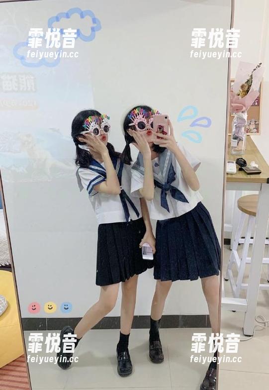 www.51 有了www.51stgv.com官网,今天可算是八卦界的“自助餐”了吧?