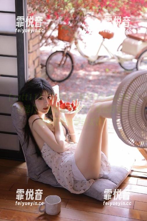 “万篇长征黑料不打烊zztt11”传送门，连我都怀疑自己是在打仗，围绕瓜田转的步伐太快！