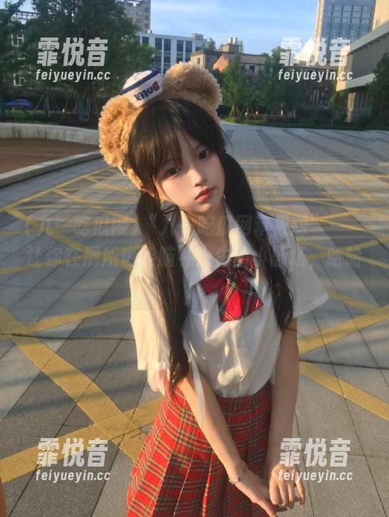 九一吃瓜网 “九一吃瓜网苹果版”——让你在厕所也能脑补人生的小剧场,哈哈!