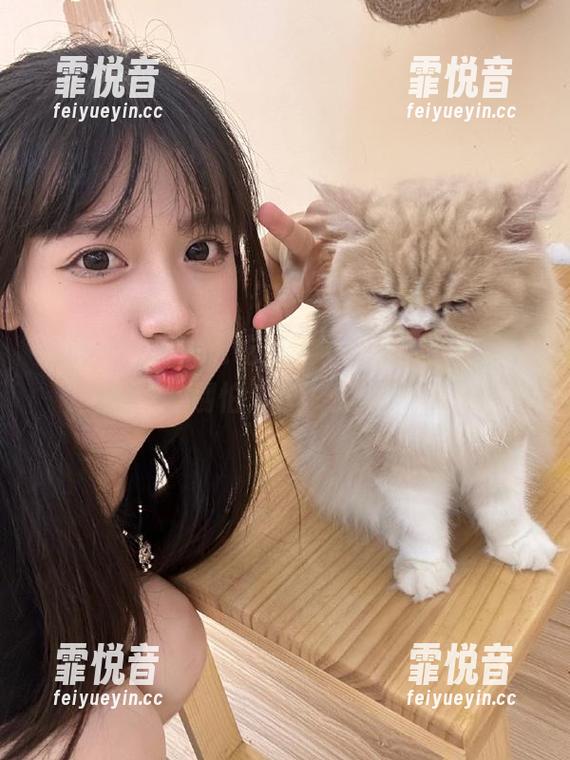 九幺吃瓜 九幺吃瓜用力拉我们到首页,别怕,背影很美