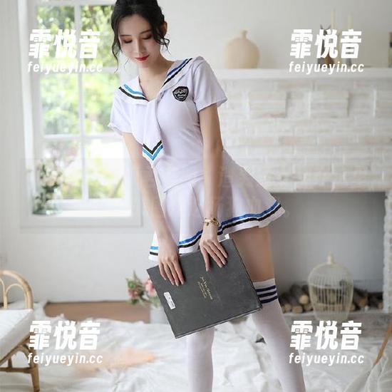 吃瓜君 吃瓜君官网:渣男渣女都在这里,快来围观这场狗血戏。