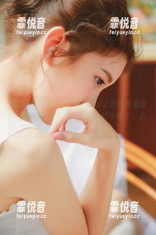 吃瓜网 当你在吃瓜网app上在线观看时,连剧情都忍不住放下手中的快餐了!右滑观看中...