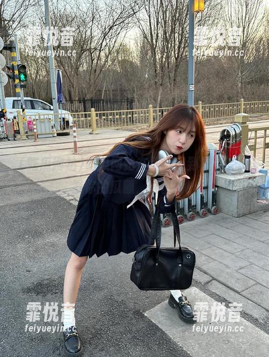 吃瓜网站 吃瓜网站在线:又到时刻,抓紧你的瓜瓤,准备啃!