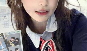 每次“明星黑料”更新都有新惊喜，迫不及待想把它们收藏进我的八卦文件夹中！