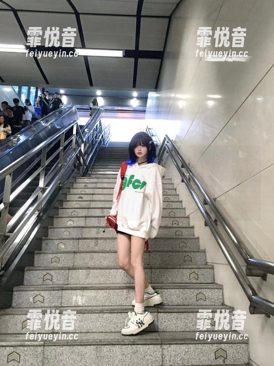 啧啧，最新的一手瓜就在“网曝吃瓜”刷到的，我心里默默为瓜农打call～