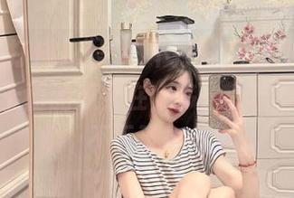 “黑料不打烊,万里长征传”app，上面的瓜实在太多，我已经有点吃不下了……
