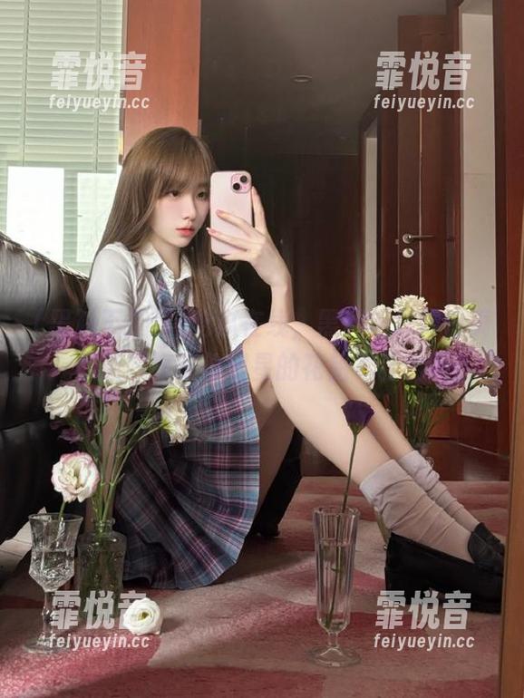黑料不打烊 吃瓜在线,黑料不打烊首页:你能想象某位明星的花船驾驶舱吗?