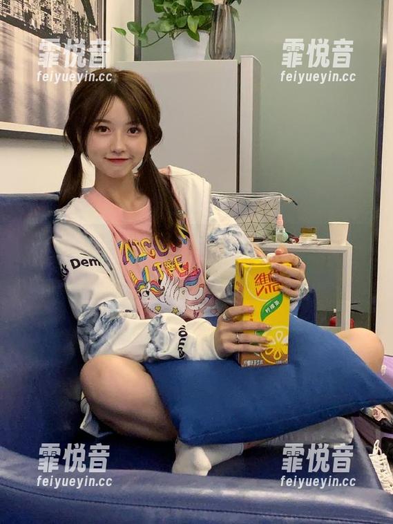 黑料不打烊首页 黑料不打烊首页su?别担心,等我吃完这包零食再去上网!