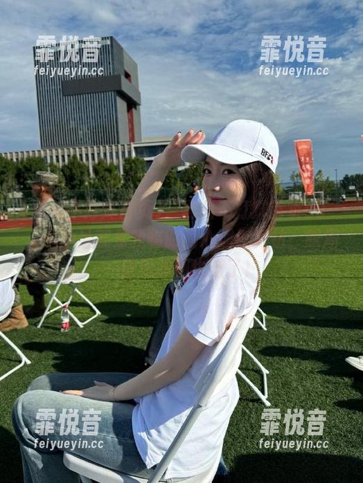 黑料不打烊首页 “黑料不打烊首页su”,这地址就是我临时的心理慰藉站,眼周一圈黑眼圈也值了!