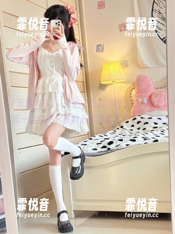 一边点“黑料冲哥”的网址，我一边在想，黑料后面藏着多少小故事呢…