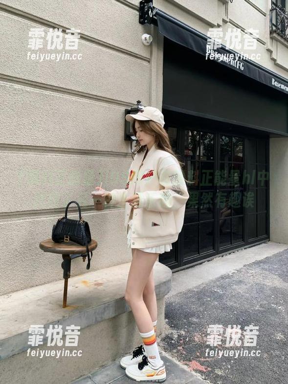 iOS用户在黑料正能量hl中找到了另一种生活乐趣，果然有趣诶