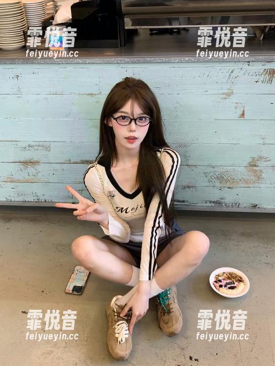 在线聚焦“黑料正能量不打烊”论坛：有人问了，友情提醒：不聊前任只聊黑历史！