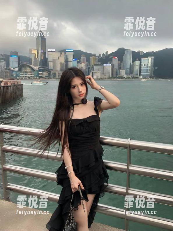 黑料网曝 不想刷朋友圈,直接打开黑料网曝app,吃瓜真成了提升心情的小疗愈!